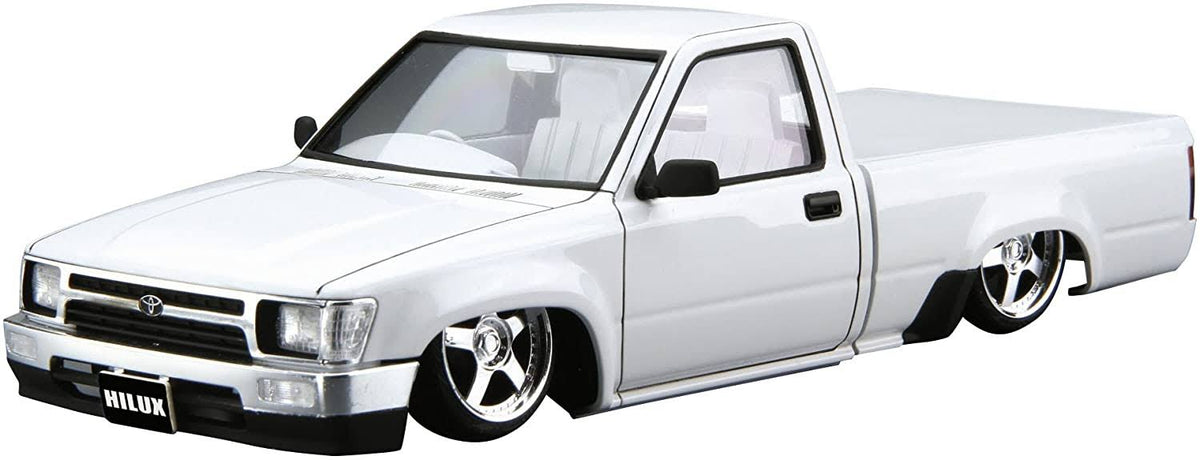 1/24 Scale Hilux Kit X98462