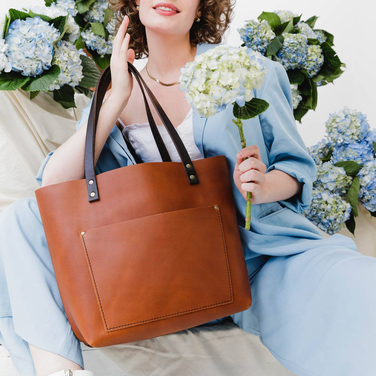 Honey Medium Tote M58301