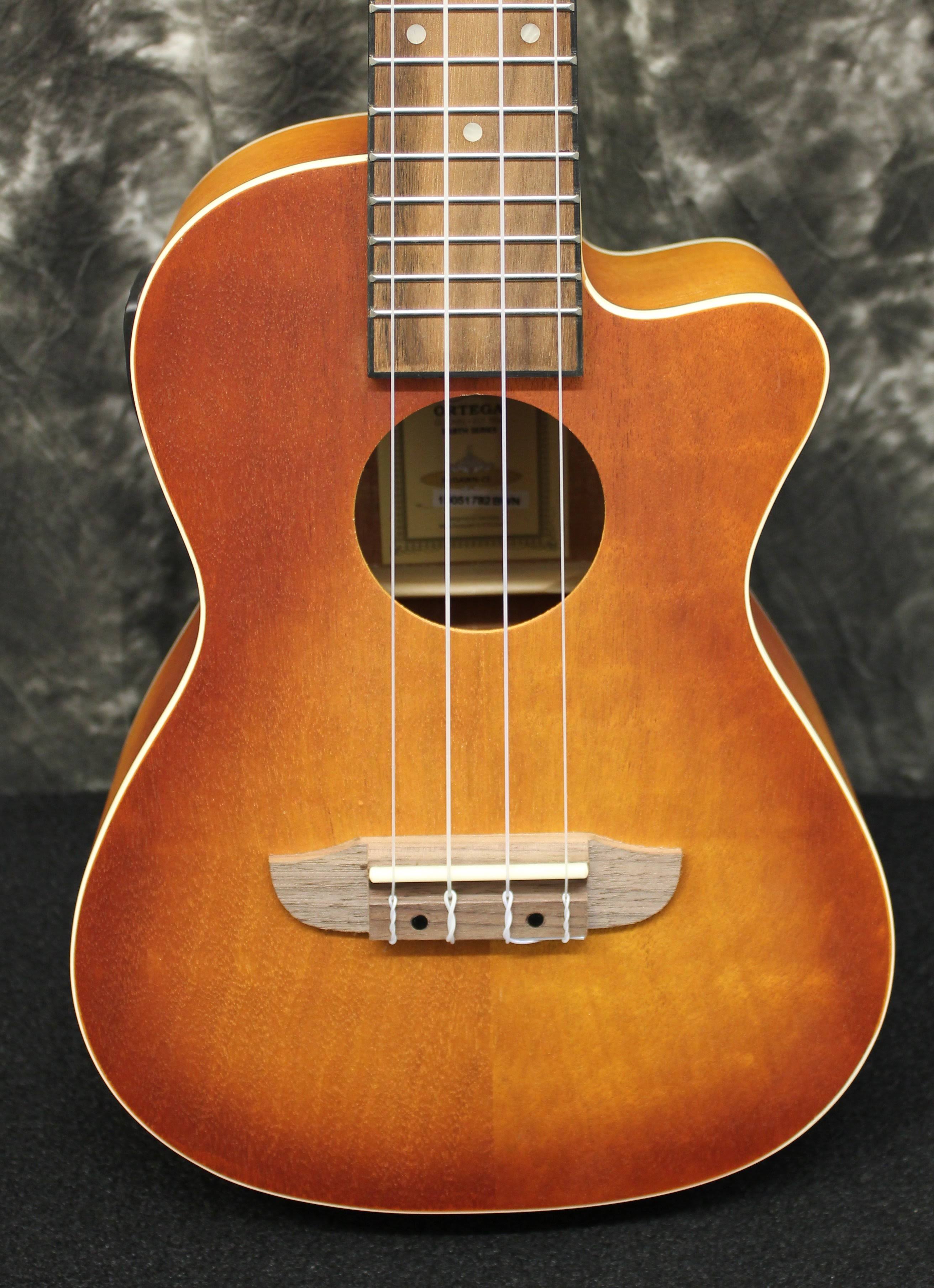 Concert Ukulele Sunburst V687