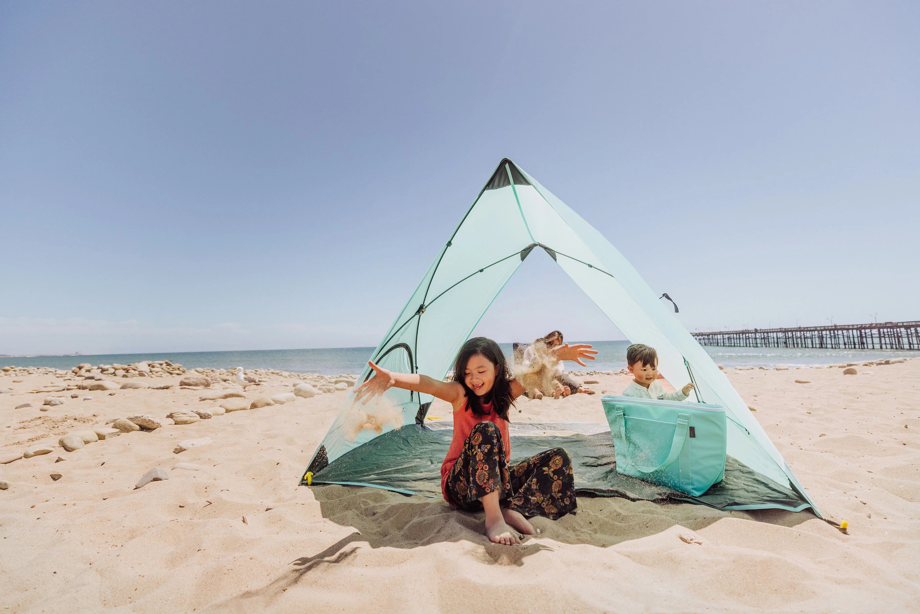 Ice Blue Portable Beach Tent Q969