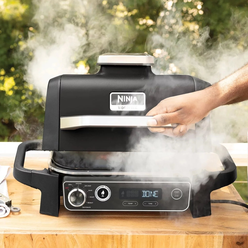 7-in-1 Outdoor Grill & Smoker K8070
