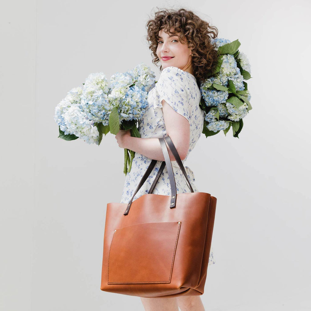 Honey Medium Tote M58301