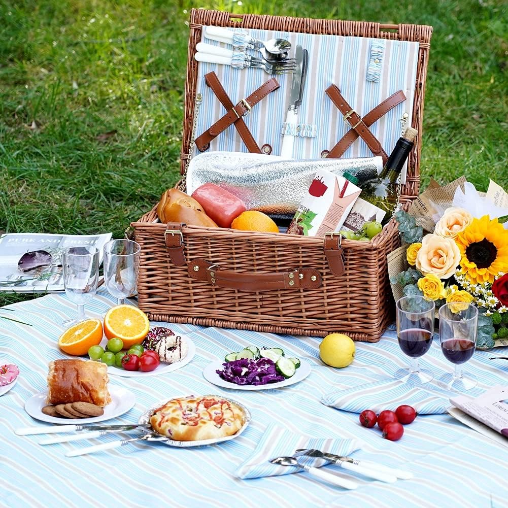 Picnic Basket Set for 2 Persons, Willow Hamper with Insulated Cooler Compartment, Waterproof Blanket and Cutlery Service Kit, Classical Brown Y347121