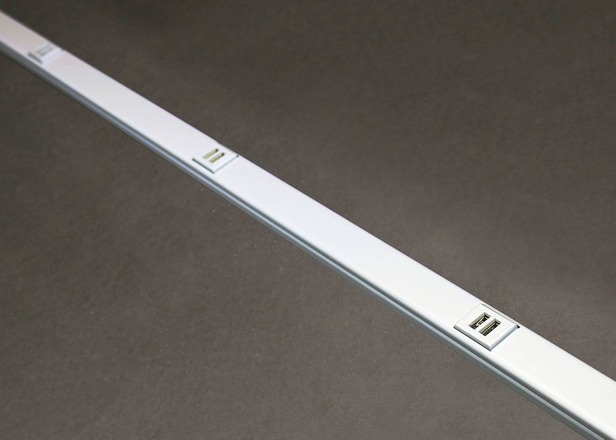 5 ft USB Plugmold with 5 USB Modules E5531