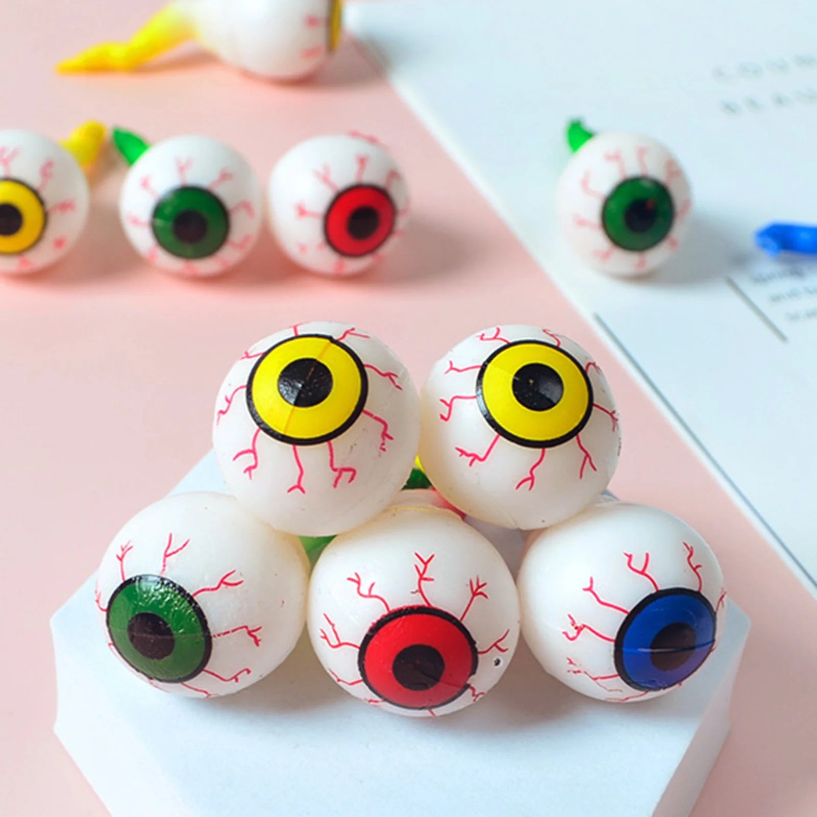 Squeezing Eyeball Ball Vent Toy Z8400