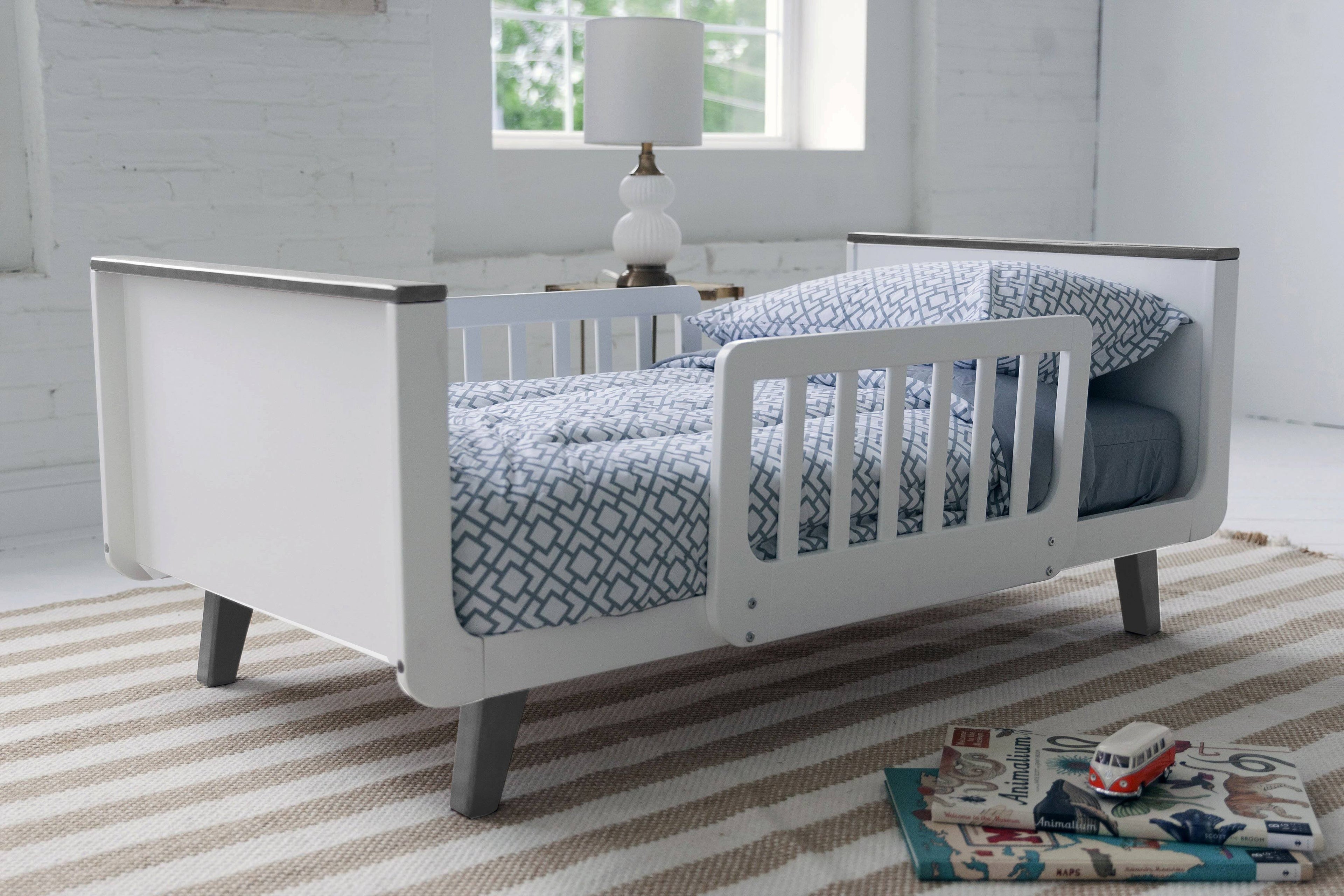 Espresso Toddler Bed with White A65056