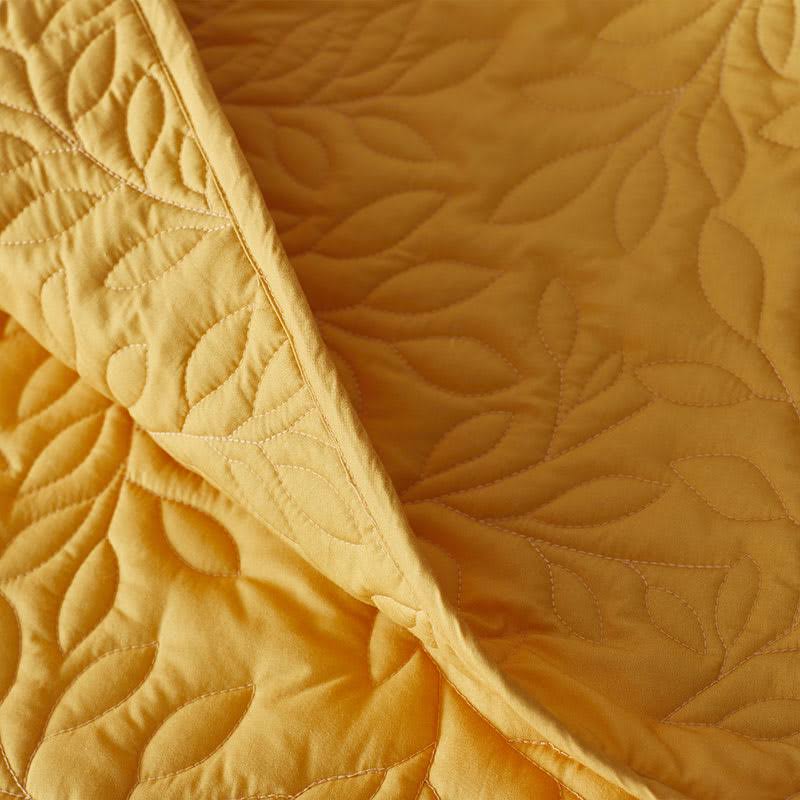 Mini Leaf Cotton Quilt Sun Yellow Size FQ Z658